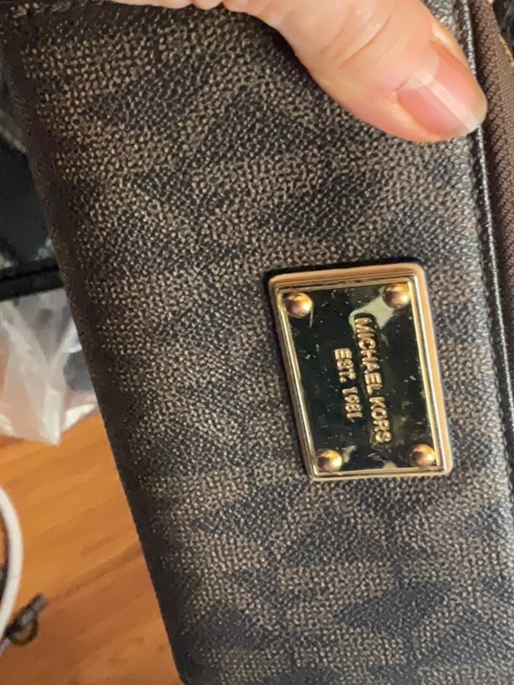 Beautiful Michael Kors, new without tags vintage rare wallet